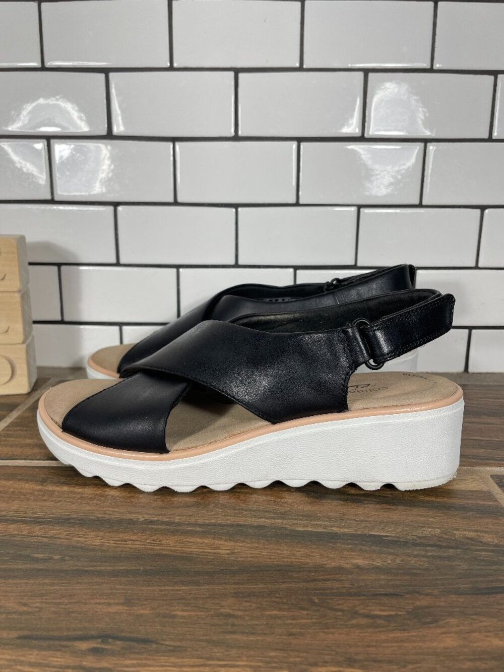 Clarks Jillian Jewel Shoes Womens Size 7 Black Leather Slingback Wedge Sandals